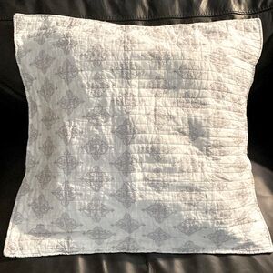 LEVTEX HOME EURO SHAM SET, 2 QUILTED EURO SHAMS, 26” x 26”, 100% COTTON NWT